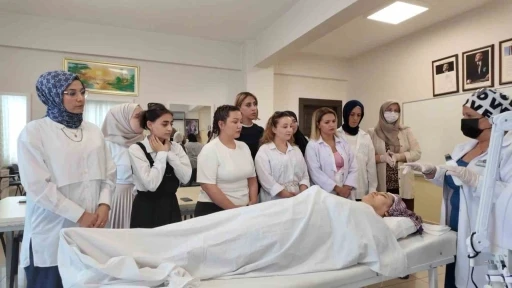 Şahinbey&rsquo;de g&uuml;zellik kurslarına yoğun ilgi
