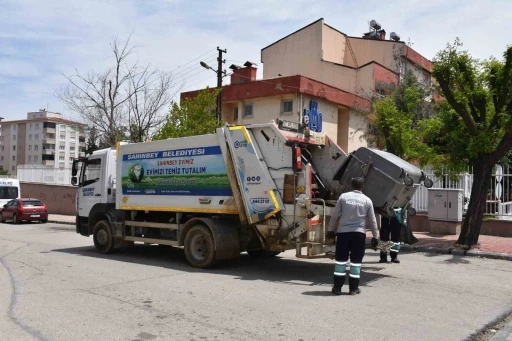 Şahinbey temizlik ekipleri bayram boyunca g&ouml;revdeydi
