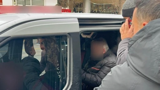 Sahte bilezikleri ger&ccedil;ek altınla takas etmek isteyen ş&uuml;pheliye ev hapsi cezası verildi