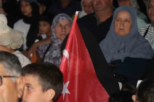 Sakarya, 9 yıl sonra Demokrasi Meydanı’nda tek yürek oldu
