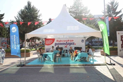 Sakarya Büyükşehir’den YKS’ye giren gençlere ücretsiz tercih danışmanlığı
