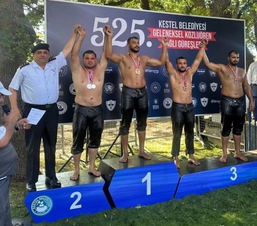 Sakarya B&uuml;y&uuml;kşehir sporcularından 2 farklı branşta derece
