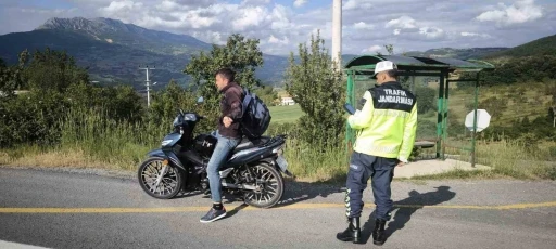 Sakarya’da abartı egzoz ve tehlikeli sürüşe geçit yok: 195 motosiklete işlem yapıldı
