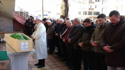 Sakarya&rsquo;da cesedi bulunan balık&ccedil;ı Ordu&rsquo;da toprağa verildi
