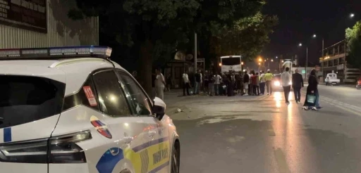 Sakarya&rsquo;da hafif ticari ara&ccedil; ile iki motosiklet &ccedil;arpıştı: 2 ağır yaralı
