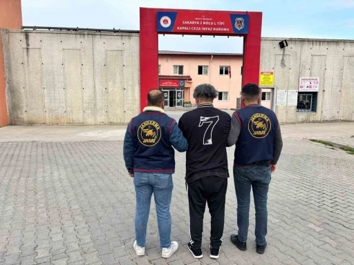 Sakarya’da jandarma suçlulara göz açtırmadı: 1 haftada 307 aranan şahıs yakalandı
