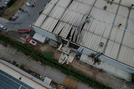 Sakarya&rsquo;da patlamanın yaşandığı fabrika havadan g&ouml;r&uuml;nt&uuml;lendi
