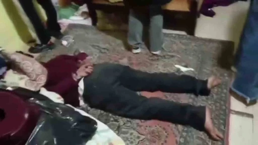Sakarya&rsquo;da polisten "zehir evlerine" baskın: 17 g&ouml;zaltı
