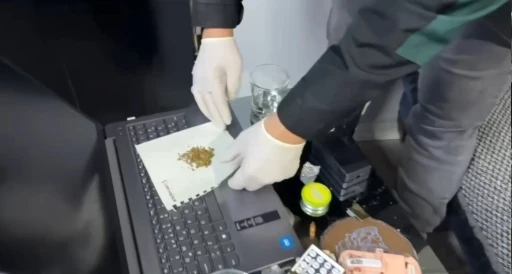 Sakarya&rsquo;da uyuşturucu operasyonlarında yakalanan 5 ş&uuml;pheli tutuklandı
