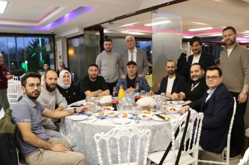 Sakarya Gazeteciler Birliği iftarda buluştu
