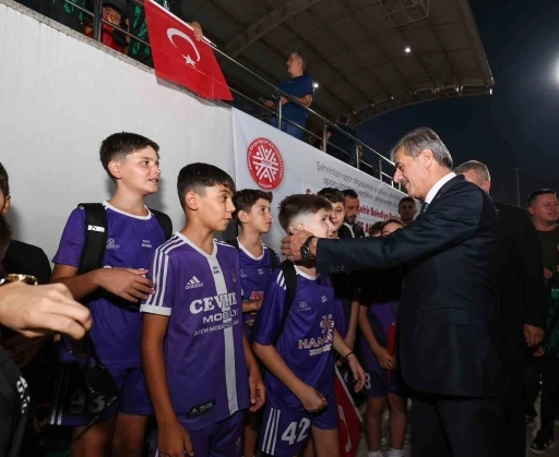 Sakaryalı sporcular 1 yılda 275 kez k&uuml;rs&uuml;ye &ccedil;ıktı
