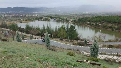 Saklıg&ouml;l, ilkbaharla birlikte ayrı bir g&uuml;zelliğe b&uuml;r&uuml;nd&uuml;
