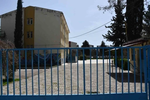 Saldırı olayının yaşandığı Siverek&rsquo;te okullarda sessizlik hakim
