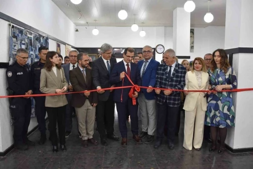 Salihli&rsquo;de 8 Mart&rsquo;a &ouml;zel Uluslararası J&uuml;rili Karma Sergi a&ccedil;ıldı
