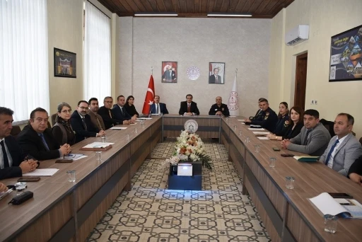 Salihli&rsquo;de bağımlılıkla m&uuml;cadele toplantısı ger&ccedil;ekleştirildi
