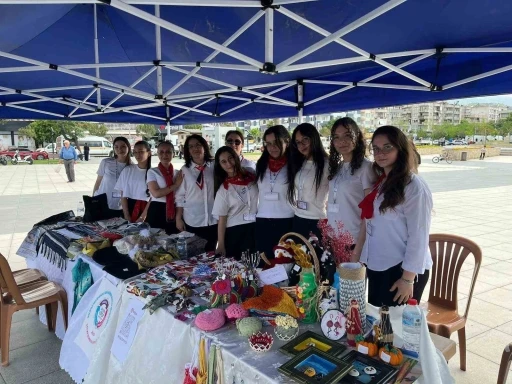 Salihli&rsquo;de &ccedil;evre seferberliği: Liseli &ouml;ğrencilerden &ouml;rnek proje
