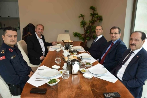 Salihli&rsquo;de İl&ccedil;e Emniyet M&uuml;d&uuml;r&uuml; Burhan Demirkıran&rsquo;a veda
