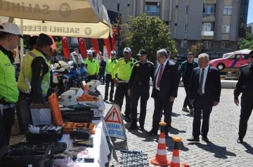 Salihli’de trafik haftası kutlandı
