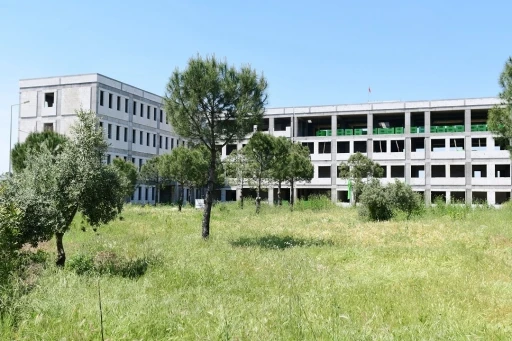 Salihli&rsquo;de yeni MYO binası hayırseverin desteğiyle y&uuml;kseliyor
