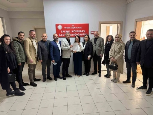 Salihli Esnaf Odası&rsquo;nda yeni d&ouml;nem: Emre Demir g&ouml;reve başladı
