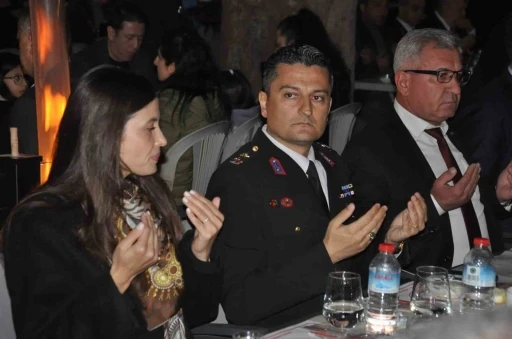 Salihli jandarma, şehit aileleri ve gazileri iftar sofrasında ağırladı
