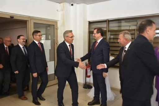 Salihli protokolü bayramlaştı
