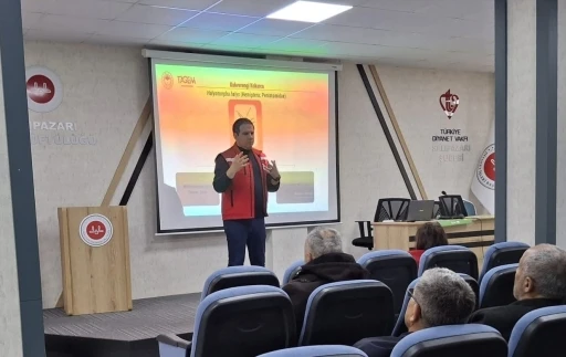 Salıpazarı&rsquo;nda kahverengi kokarca ile m&uuml;cadele eğitimi
