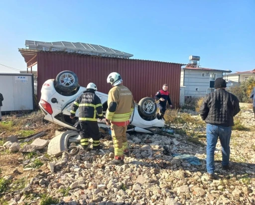 Samandağ’da takla atan otomobilin sürücüsü yaralandı
