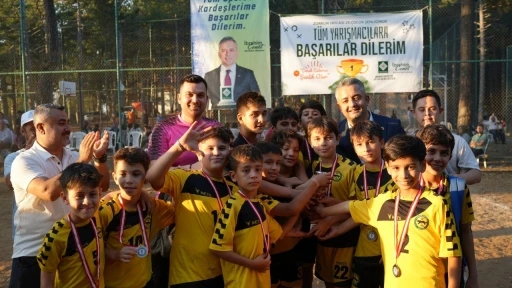 Samet Aybaba futbol turnuvası tamamlandı
