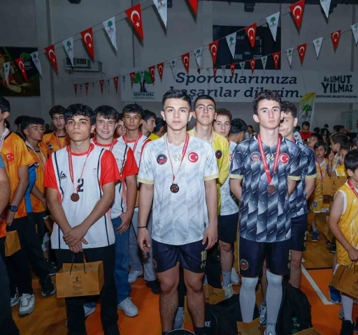 Şampiyonların Okulu GKV, 62. yılında da zirvede
