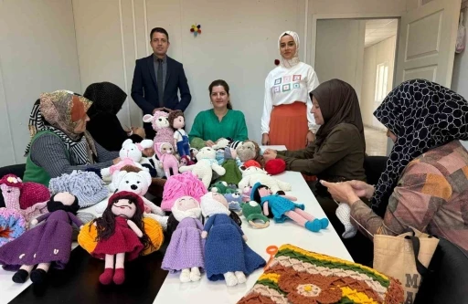 Samsat’ta çocuklara organik bebek üretiliyor
