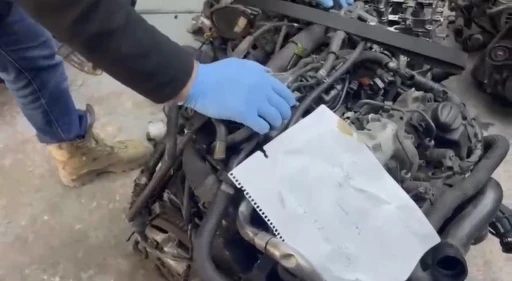 Samsun&rsquo;da 13 g&uuml;mr&uuml;k ka&ccedil;ağı otomobil motoru ele ge&ccedil;irildi
