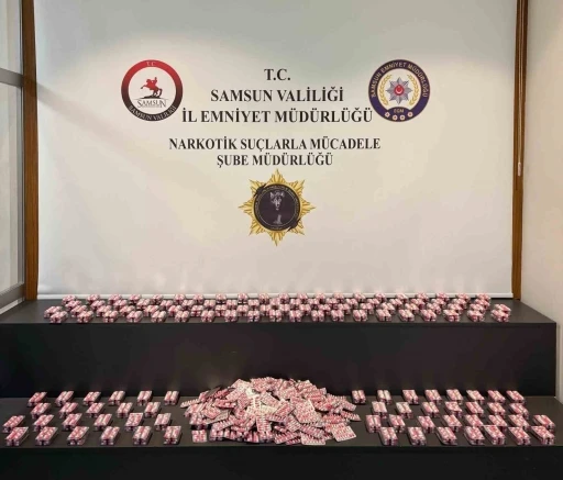 Samsun&rsquo;da 15 bin 750 adet uyuşturucu hap ele ge&ccedil;irildi
