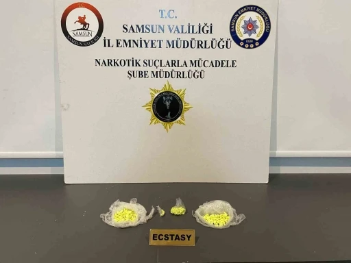 Samsun&rsquo;da 208 adet uyuşturucu hap ele ge&ccedil;irildi
