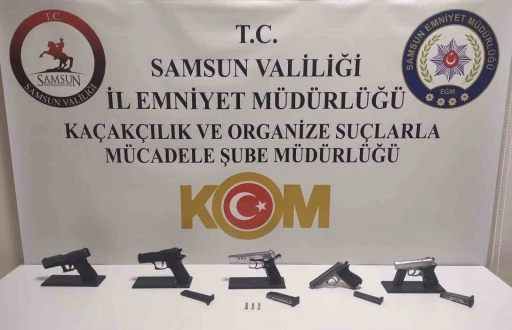 Samsun’da 5 tabanca ele geçirildi: 2 gözaltı
