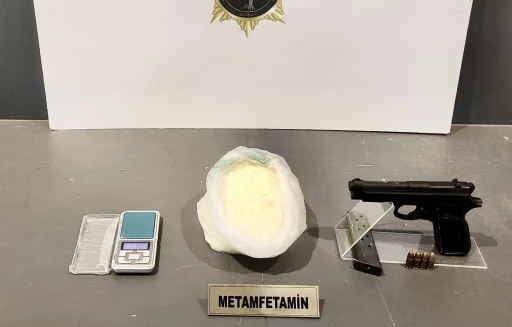 Samsun’da 880 gram metamfetamin ele geçirildi
