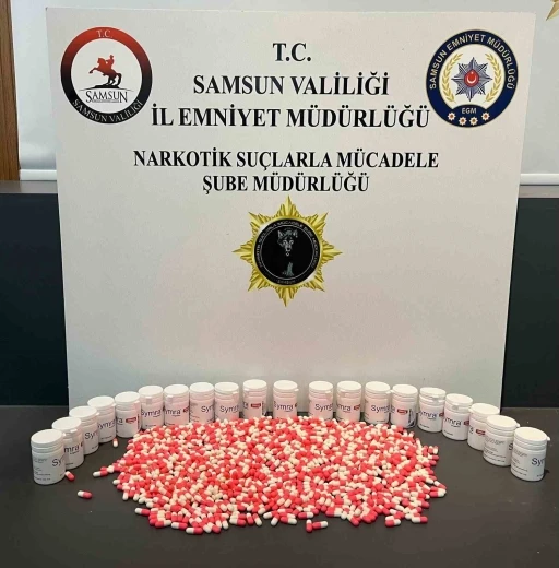Samsun’da bin 122 adet sentetik ecza ele geçirildi: 2 gözaltı
