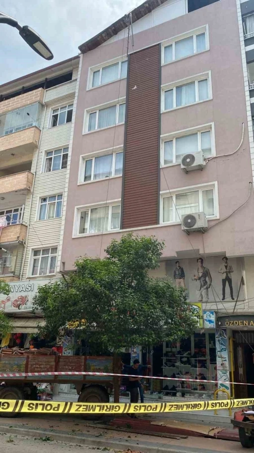 Samsun&rsquo;da &ccedil;atıdan d&uuml;şen inşaat iş&ccedil;isi hayatını kaybetti
