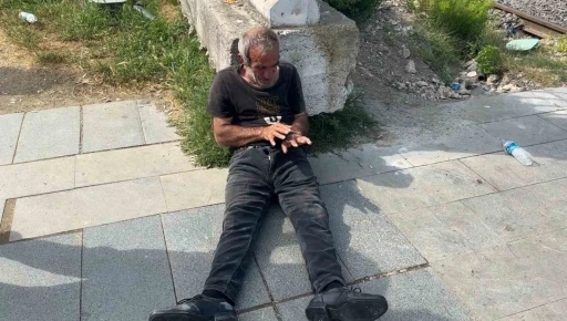 Samsun’da darbedildiğini iddia eden yaşlı adam hastaneye kaldırıldı
