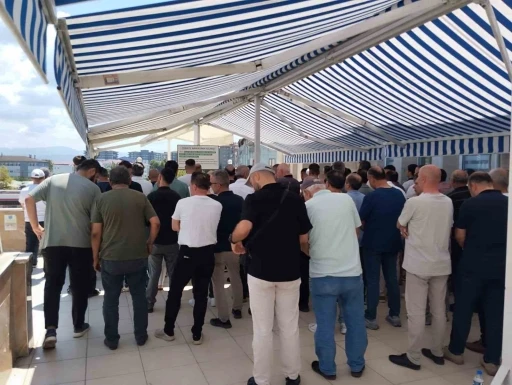 Samsun&rsquo;da evinde &ouml;l&uuml; halde bulunan gen&ccedil; kız toprağa verildi
