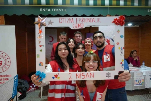 Samsun&rsquo;da farkındalık g&uuml;n&uuml; coşkuya d&ouml;n&uuml;şt&uuml;
