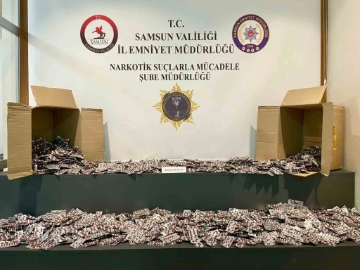 Samsun’da gardıroba gizlenmiş 47 bin 824 uyuşturucu hap ele geçirildi
