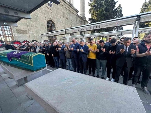 Samsun’da gazeteci Sedat Öksüzoğlu’nun acı günü: 6 yaşındaki kızı hayatını kaybetti
