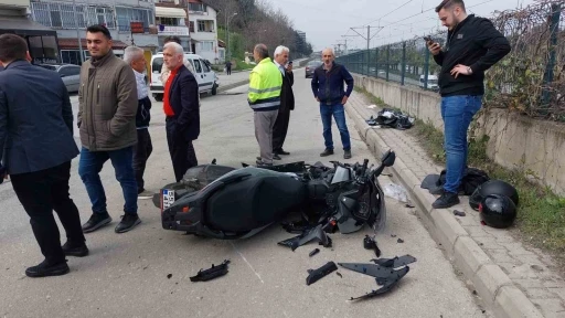 Samsun’da hafif ticari araç ile motosiklet çarpıştı: 2 yaralı
