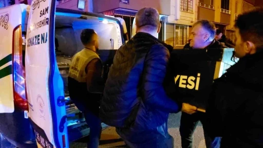 Samsun’da koca dehşeti: Uzaklaştırma kararı bulunan eşini sokak ortasında öldürdü
