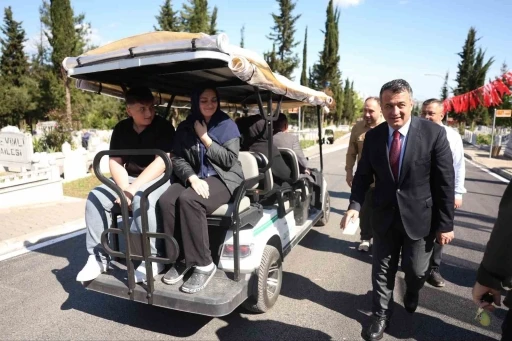 Samsun&rsquo;da mezarlıklarda bayram &ouml;ncesi bakım ve ulaşım &ccedil;alışmaları tamamlandı
