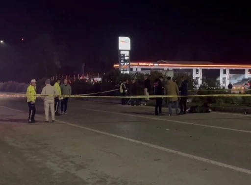 Samsun&rsquo;da motosiklet tıra &ccedil;arptı: 1 &ouml;l&uuml;, 1 ağır yaralı
