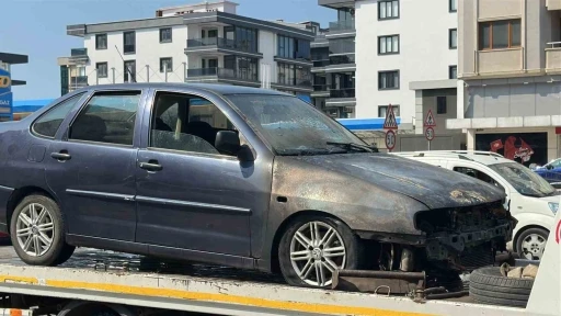 Samsun’da otomobil alevlere teslim oldu
