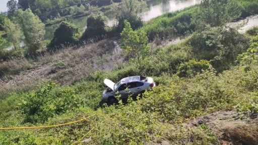 Samsun’da otomobil şarampole uçtu: 2 yaralı
