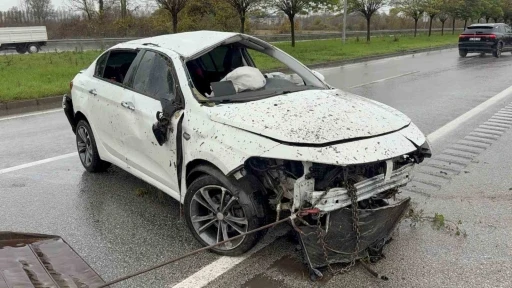 Samsun&rsquo;da otomobil takla attı: 3 yaralı
